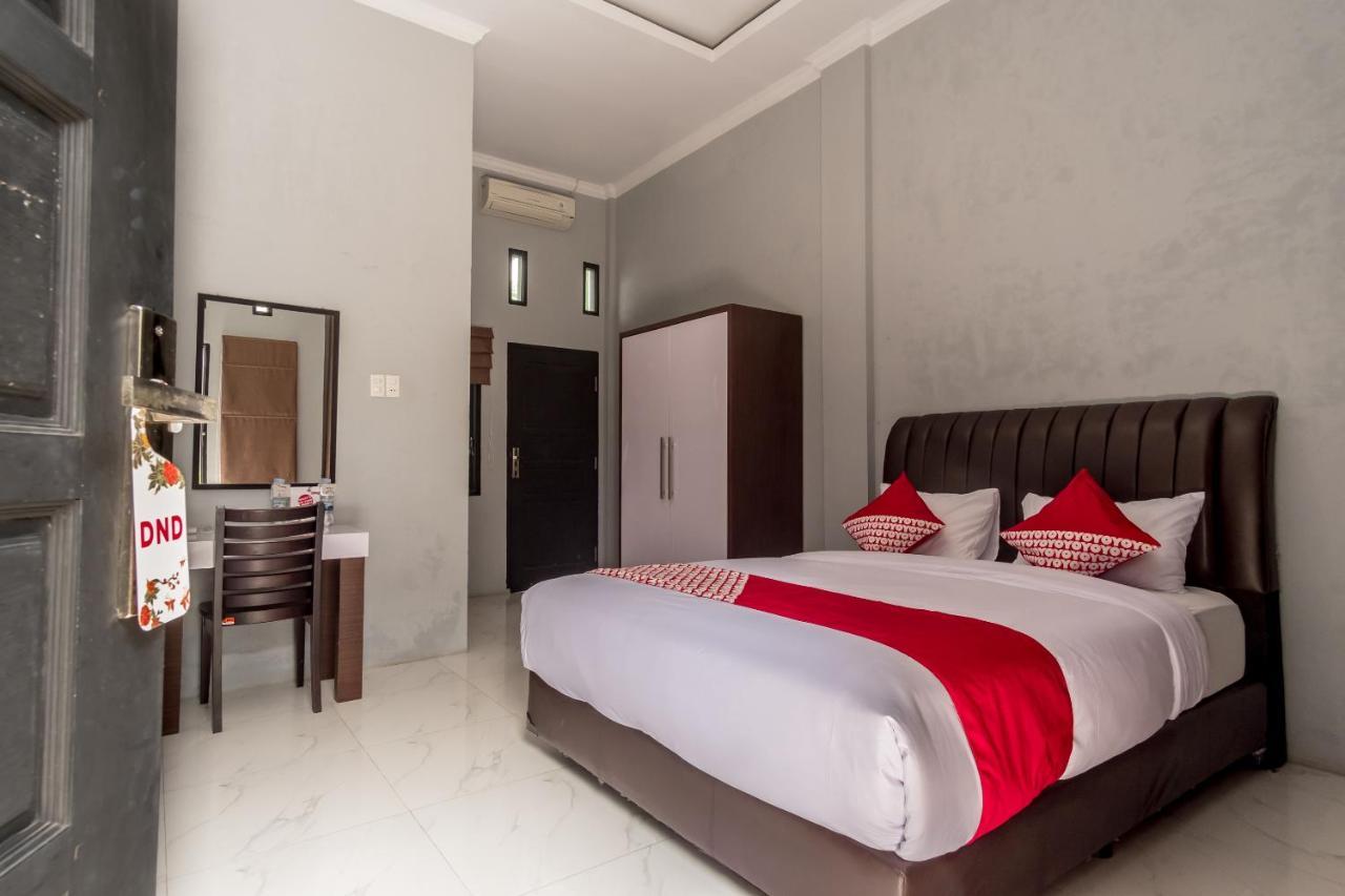 OYO 470 Green Kno Medan Buitenkant foto